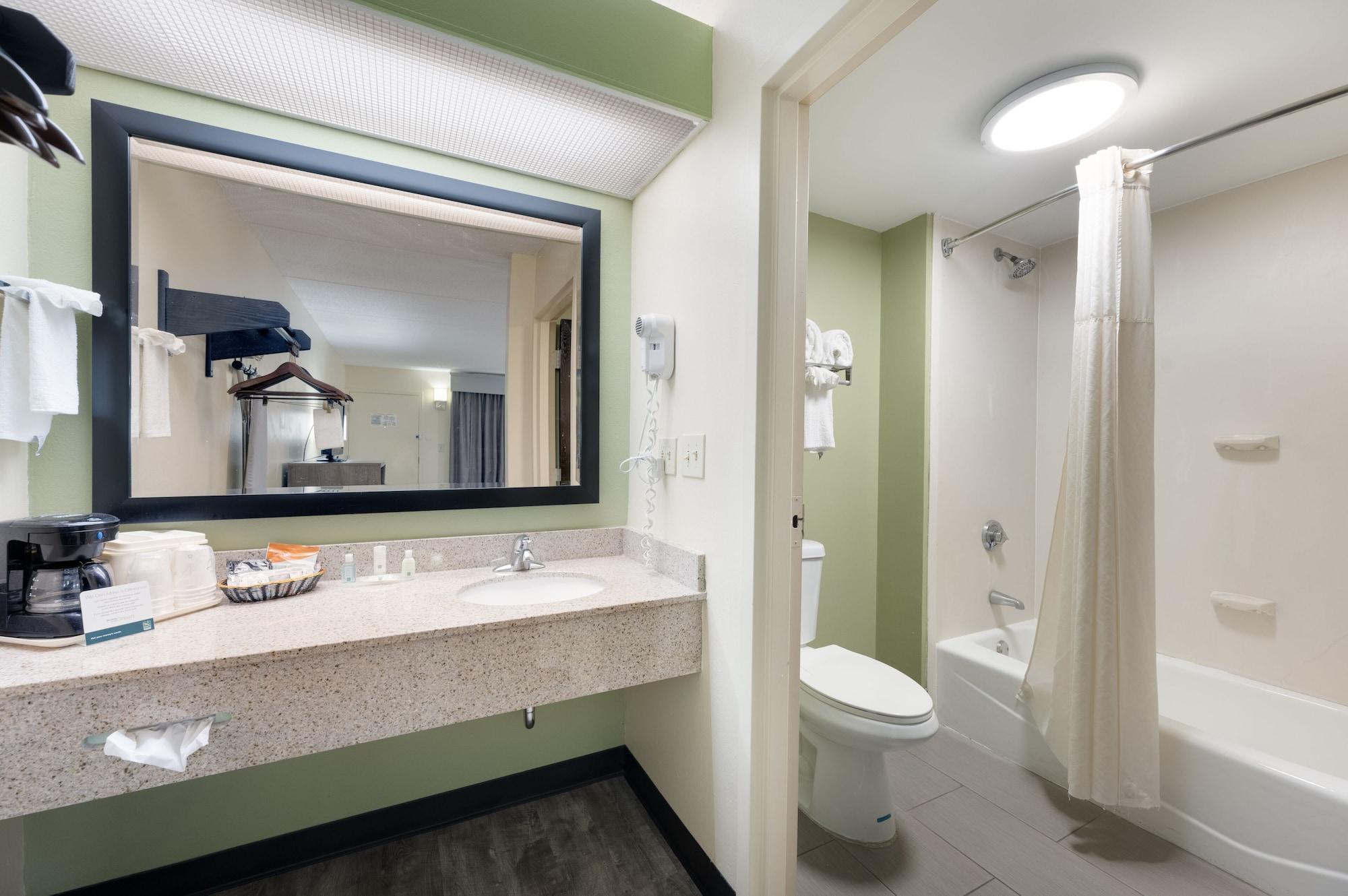 Quality Inn Airport - Southeast Irondale Kültér fotó
