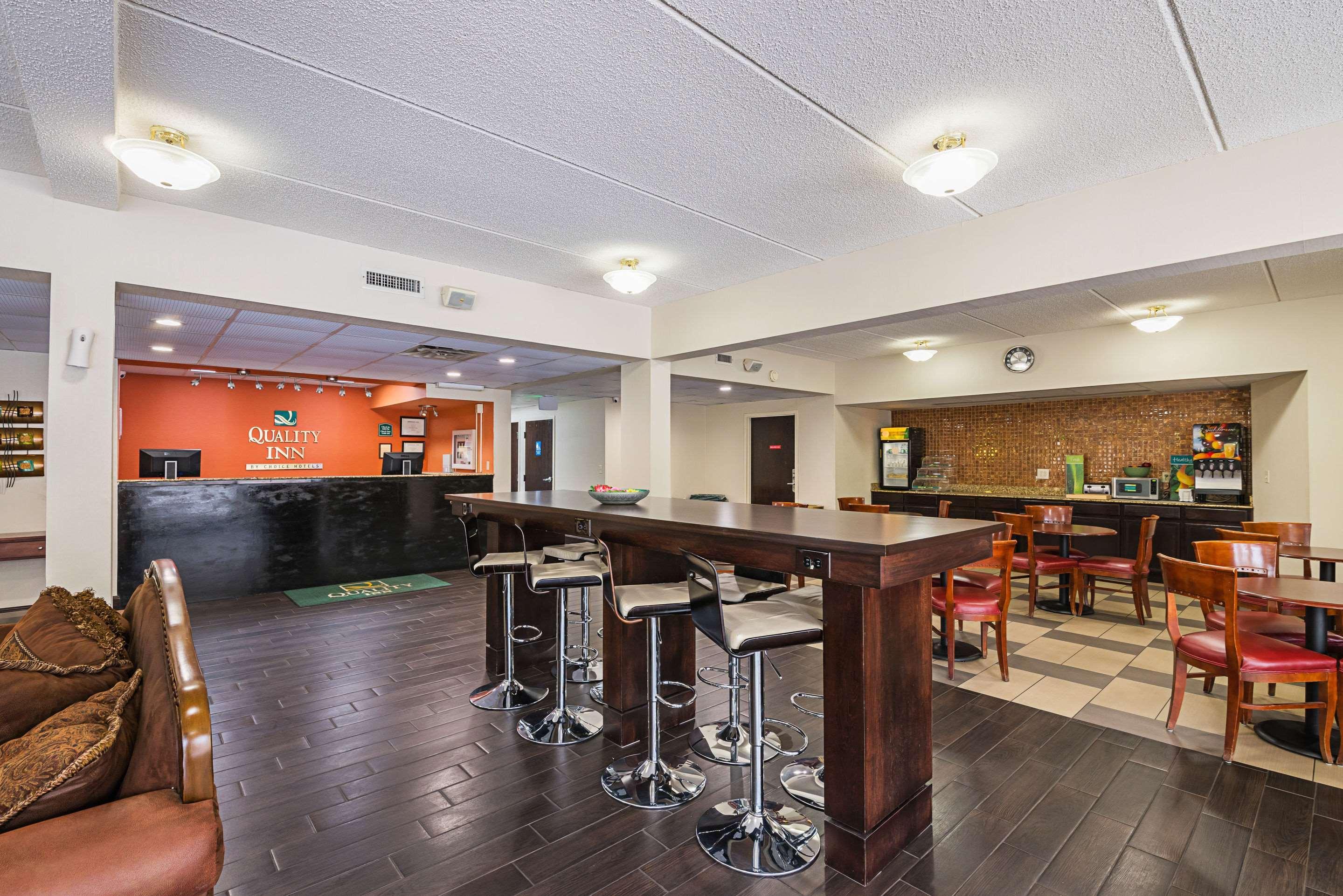 Quality Inn Airport - Southeast Irondale Kültér fotó