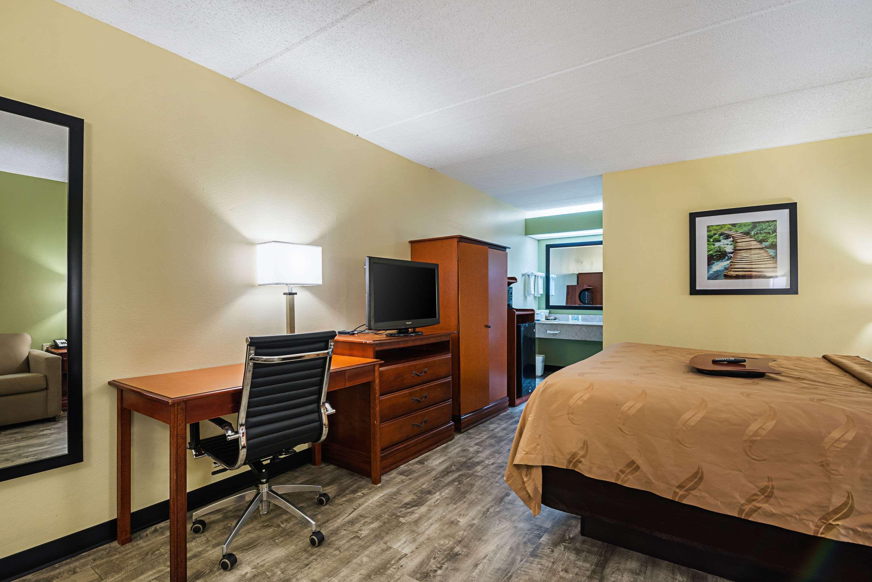 Quality Inn Airport - Southeast Irondale Kültér fotó
